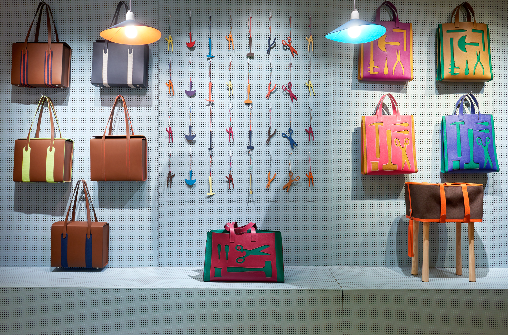 Petit h 展示与工艺