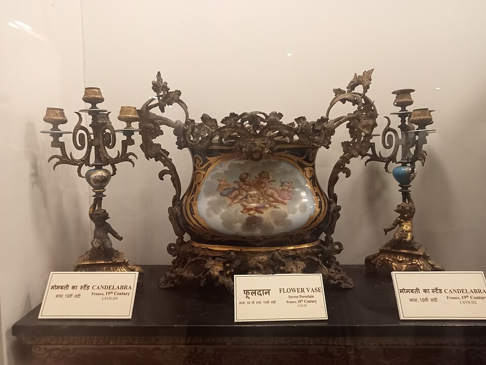 Sèvres 18世纪花瓶