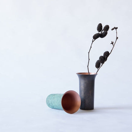 tone flower vase